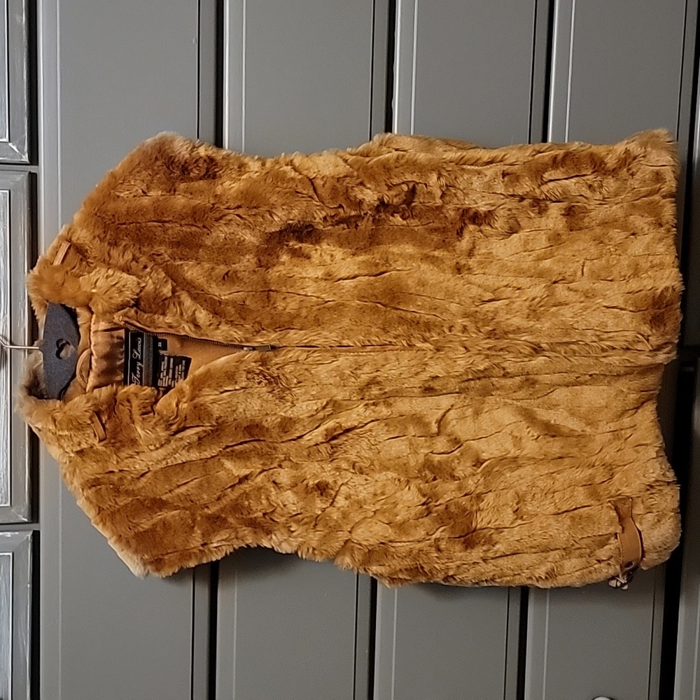 Jerry Lewis Classic Luxeries faux fur vest